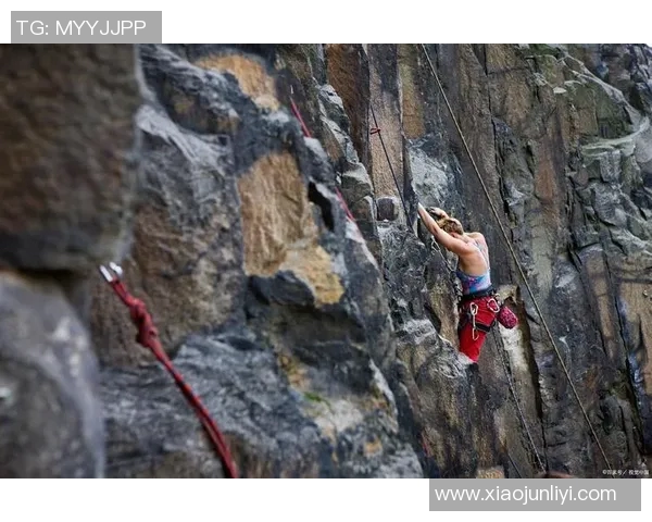 成都攀岩队的技术揭秘：攀岩巨献带你领略极限运动的魅力与挑战MBA