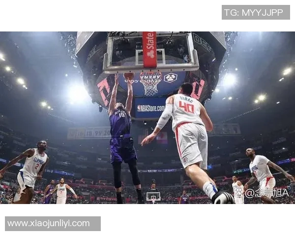 精彩对决NBA直播爵士队挑战快船队全场比赛精彩瞬间回顾